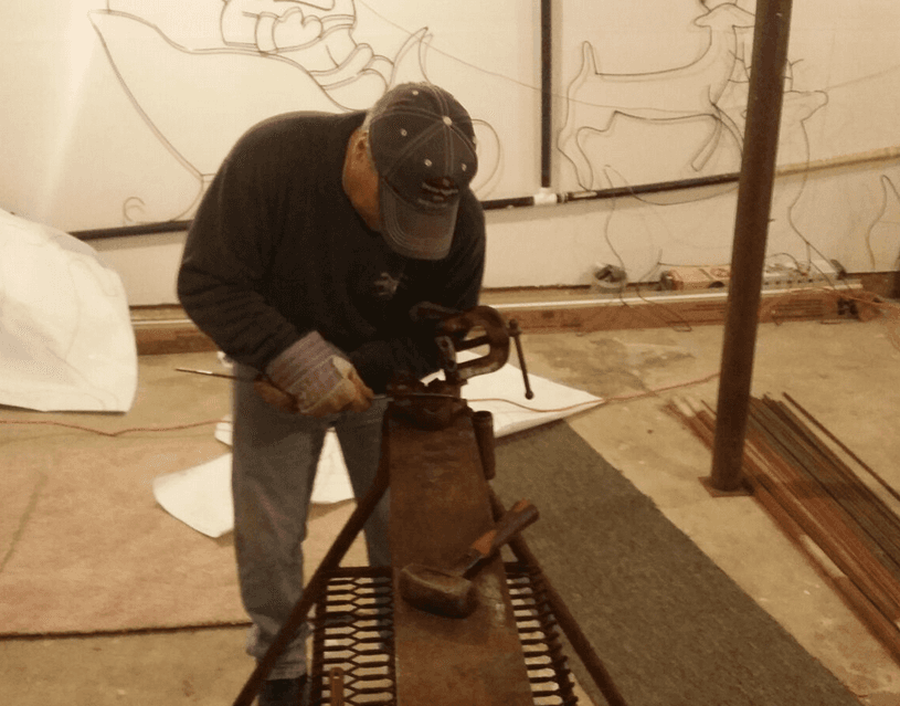welding a stand up christmas motif